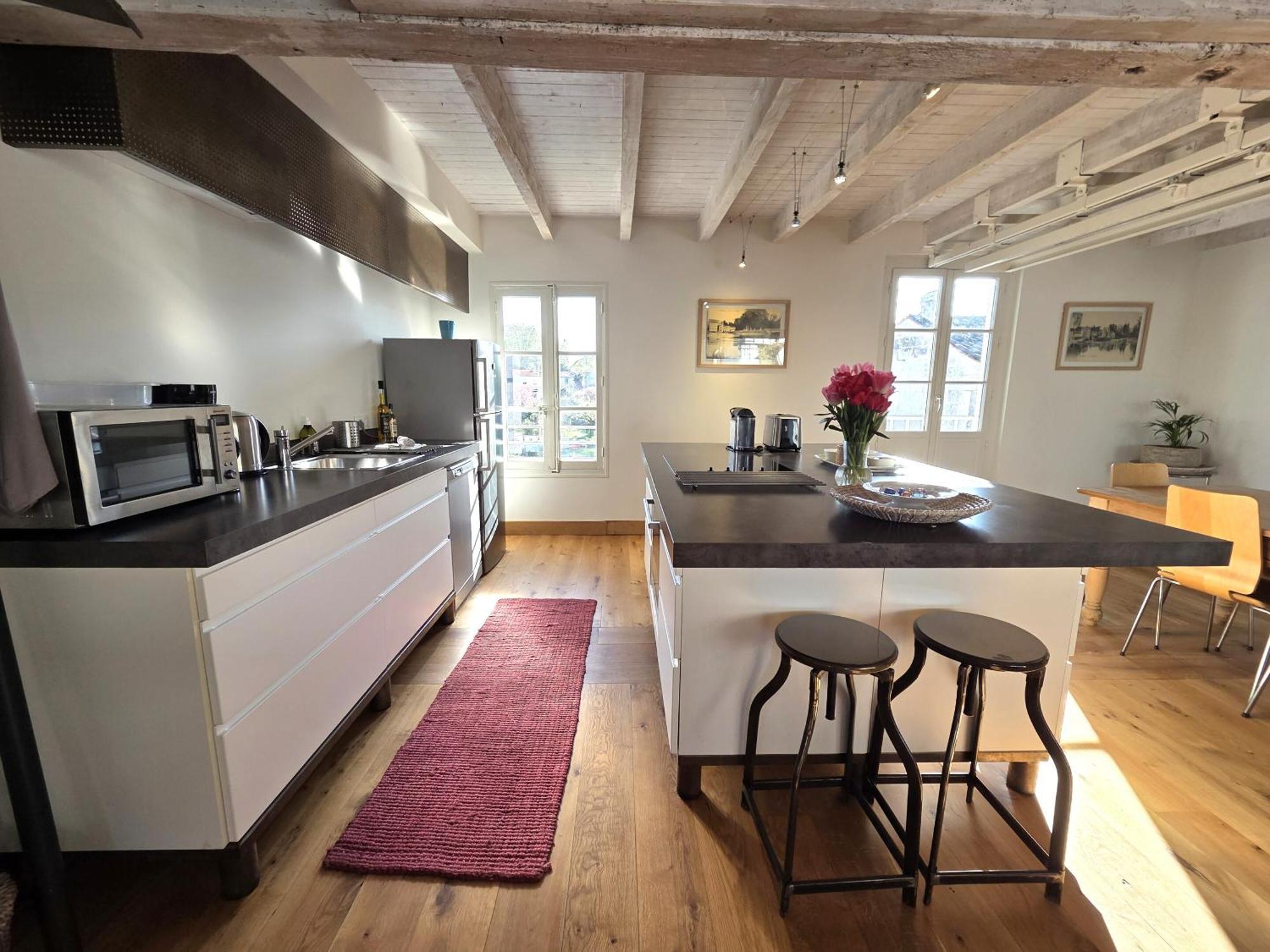 Quai 3 Loft Moderne Et Lumineux Les Pieds Dans L'Eau Apartment Jarnac Bagian luar foto