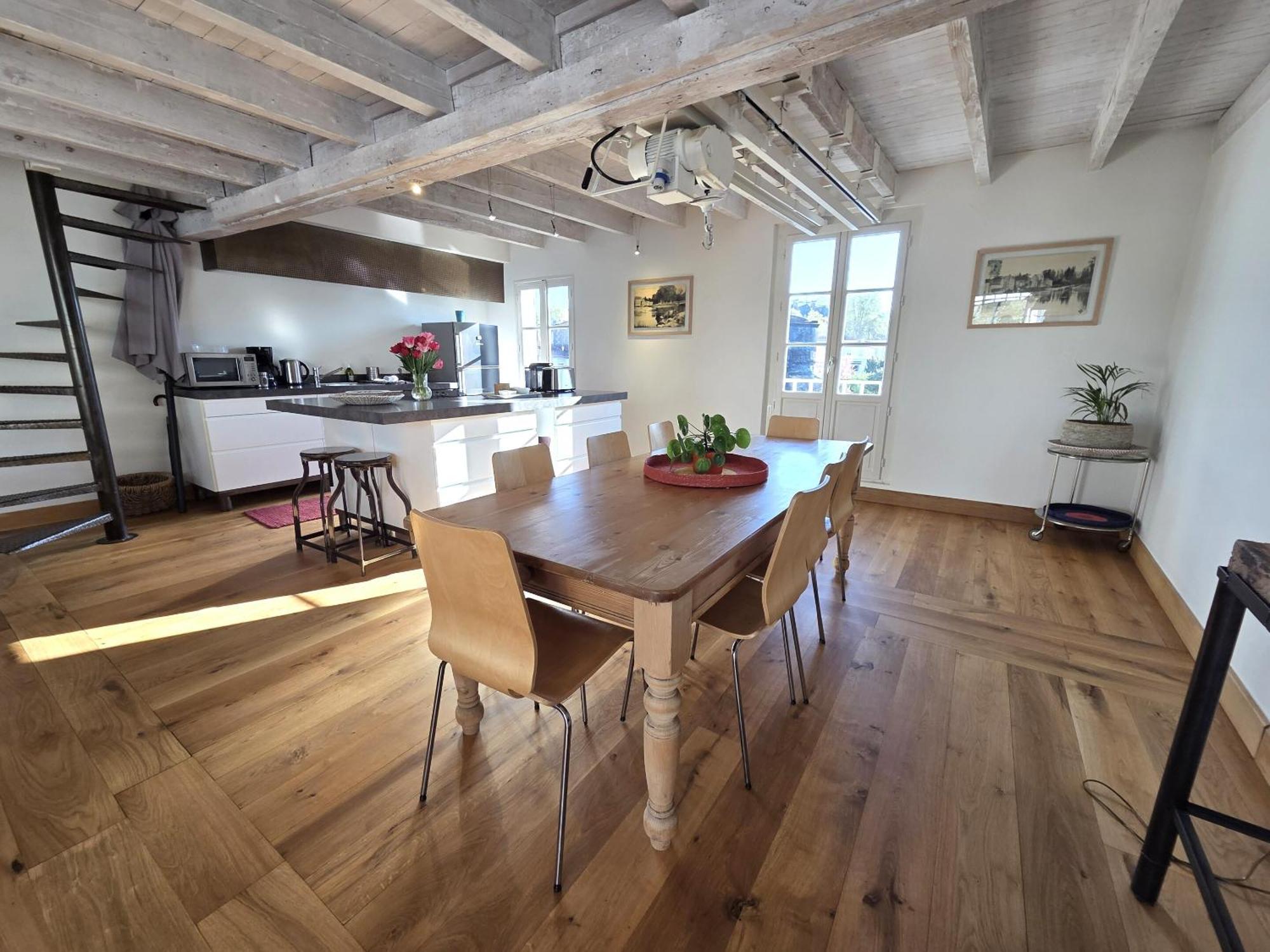 Quai 3 Loft Moderne Et Lumineux Les Pieds Dans L'Eau Apartment Jarnac Bagian luar foto
